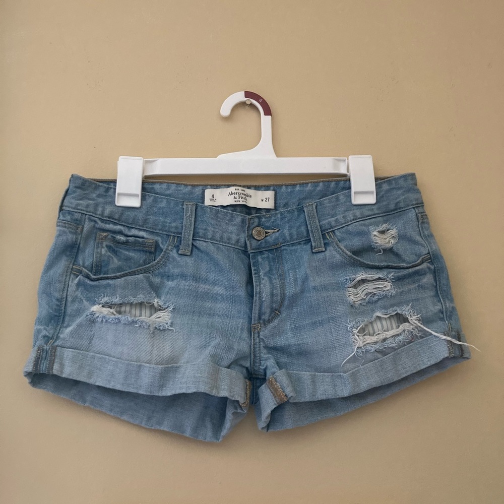 A&F shorts !!